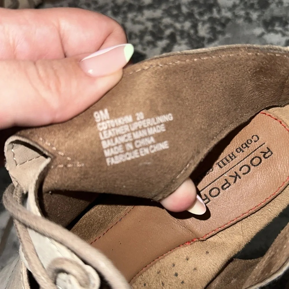 Rockport lace up casual block heels  in beige earth tones